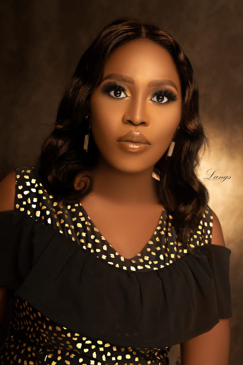 best-offer-top-makeup-for-special-event-in-jos-niger