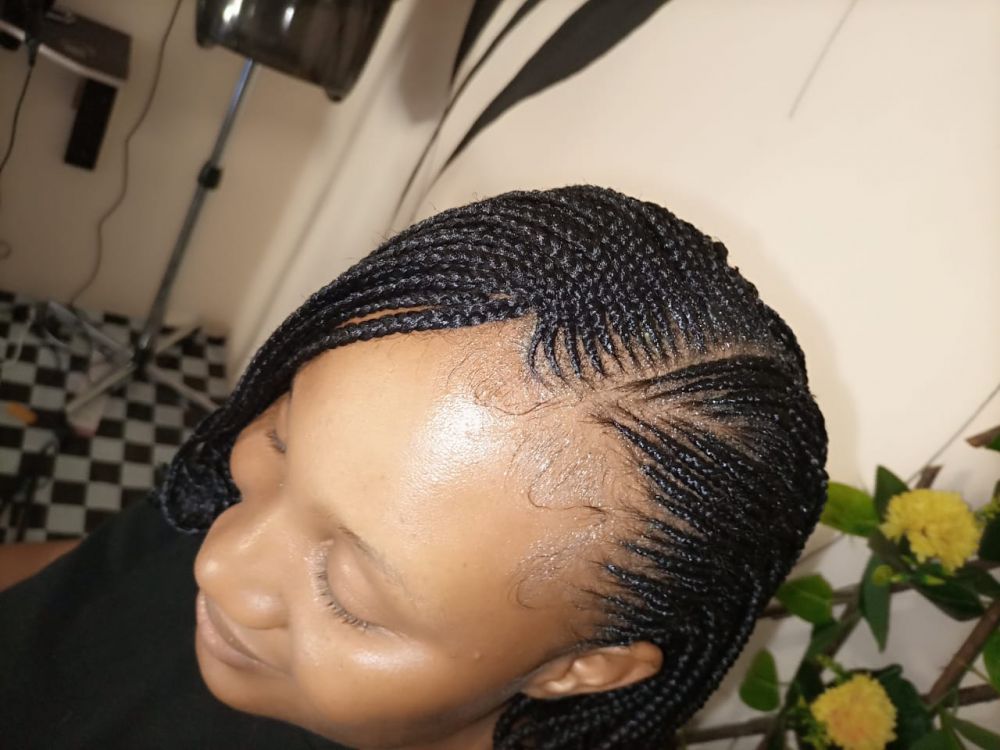 best-offer-top-hairstyles-for-women-in-jos-nigeria