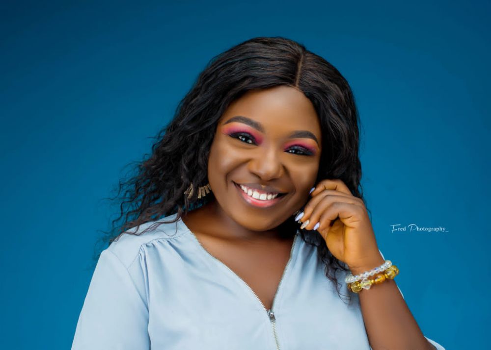 best-offer-top-hairdressing-female-in-jos-nigeria